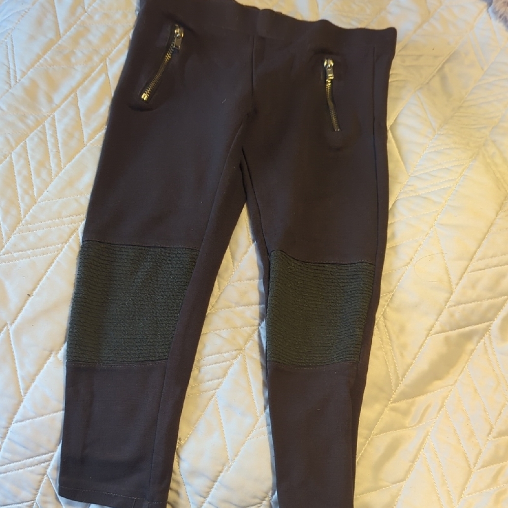 5/$20 Zara Kids Charcoal Leggings with Textured Knee